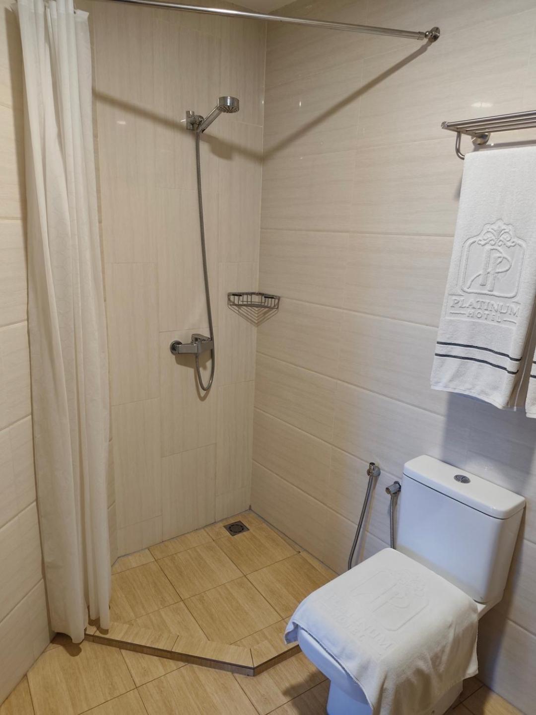 Lintas Platinum Hotel Kota Kinabalu Ngoại thất bức ảnh