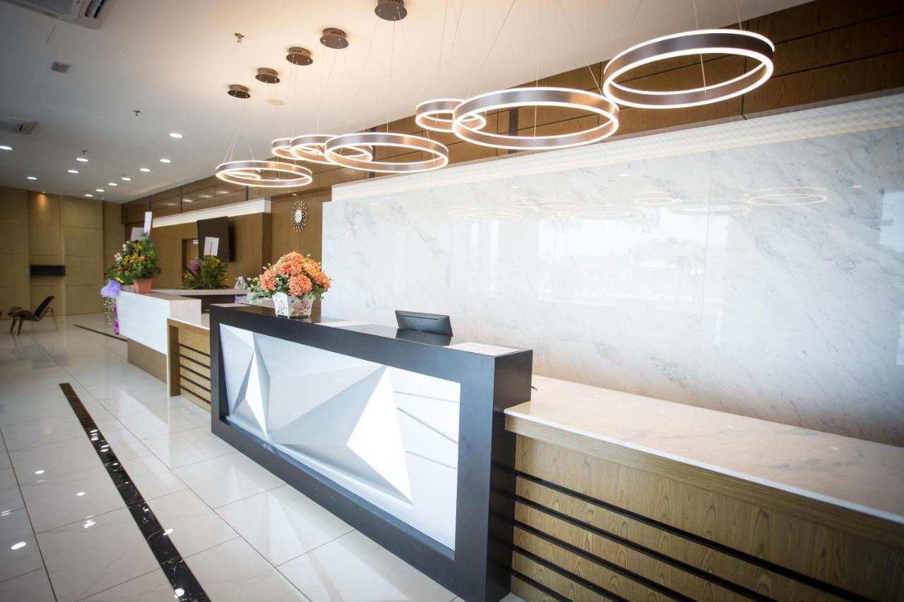 Lintas Platinum Hotel Kota Kinabalu Ngoại thất bức ảnh