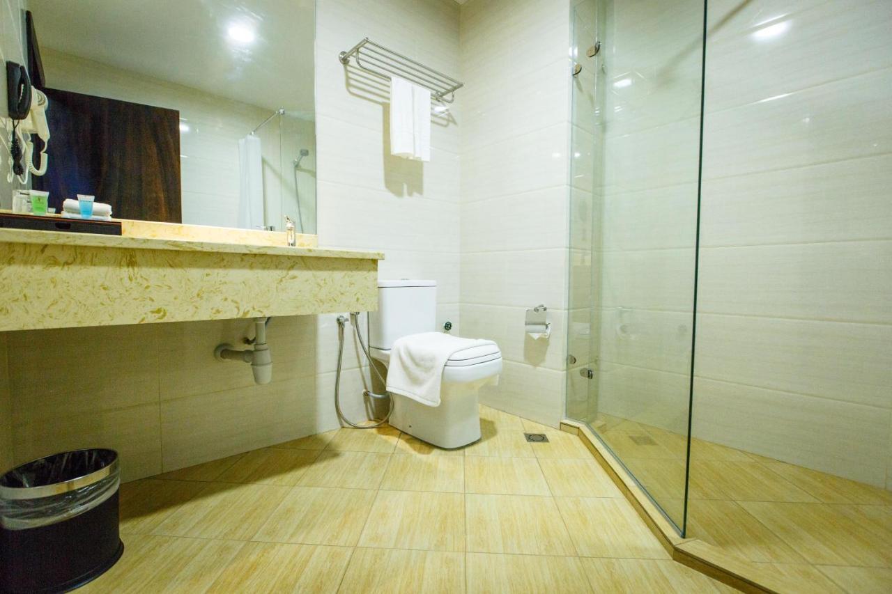 Lintas Platinum Hotel Kota Kinabalu Ngoại thất bức ảnh